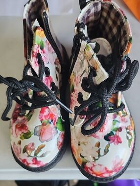 Kid's Dream Glossy Floral Lace-Up Boots - Pink Green White